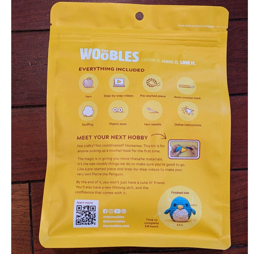 Woobles Crochet Kit: Pierre the Penguin - Picture 2 of 2